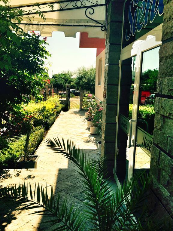 מלון סוזופול Siena House מראה חיצוני תמונה